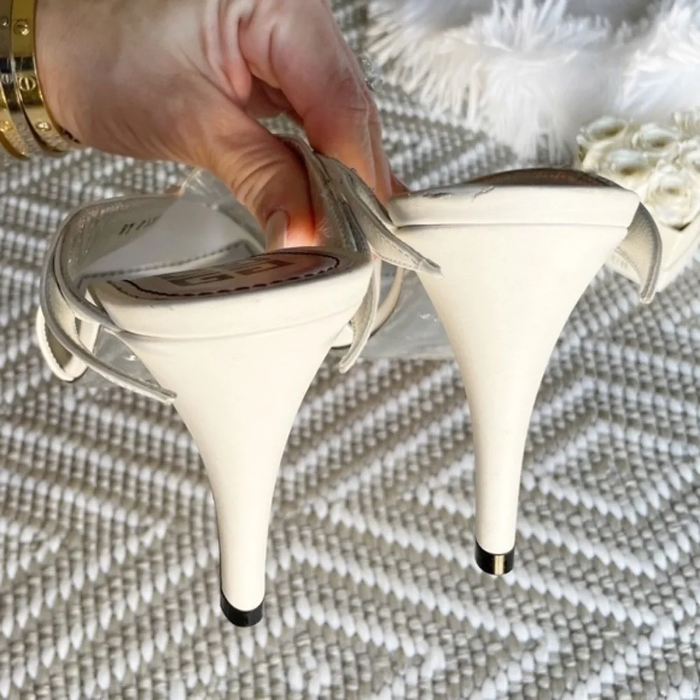 Givenchy Wing White Leather Sandals - Picture 11 of 15